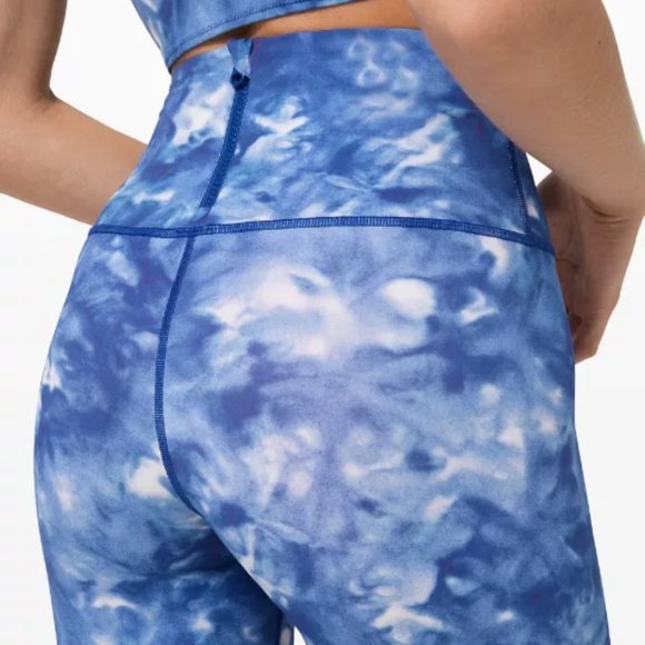 Brand new Rare Lululemon Run With The Waves Crops 21” - Picture 5 of 10